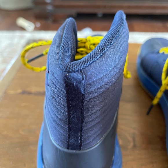 Under Armour Curry 2 Sneaker - Picture 5 of 10